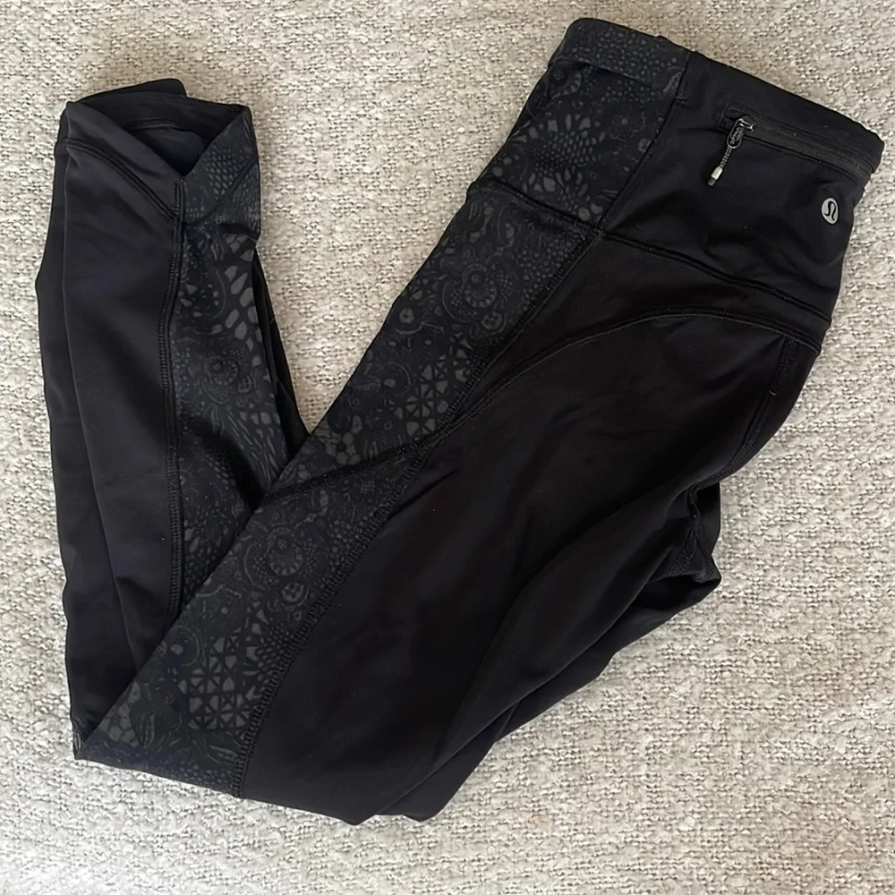 Vintage Lululemon Leggings black and Mesh Size 2 - Picture 1 of 7